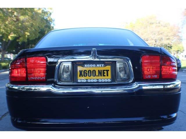 Lincoln LS 2002 photo 2