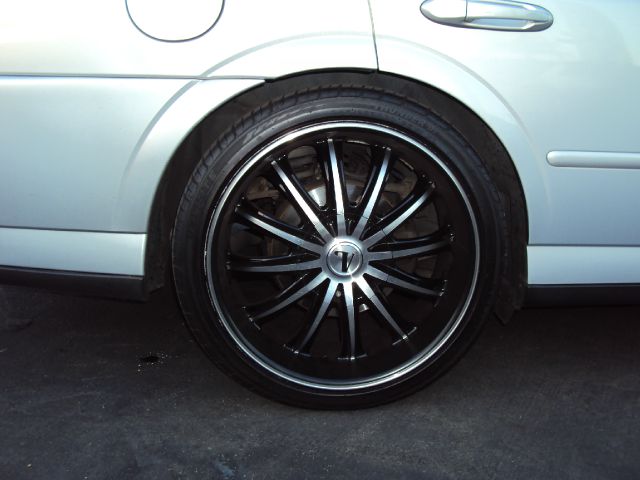 Lincoln LS 2002 photo 1