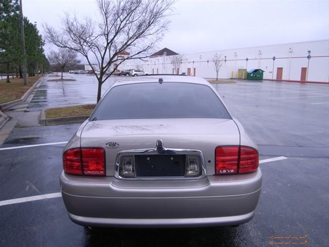 Lincoln LS 2002 photo 1
