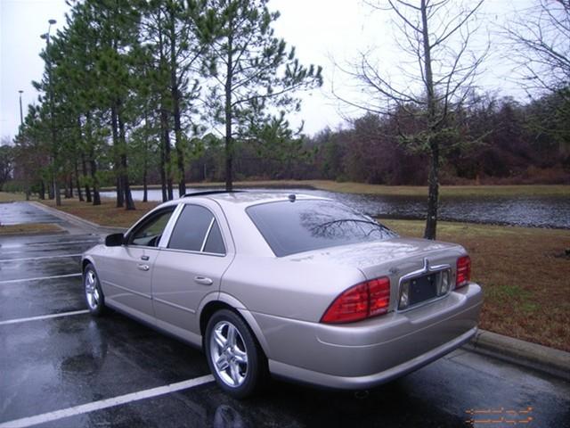 Lincoln LS 2002 photo 2