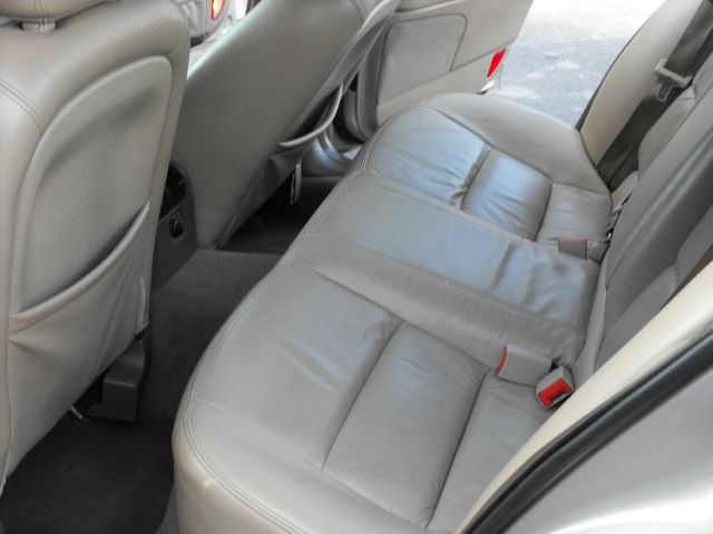 Lincoln LS 2002 photo 2