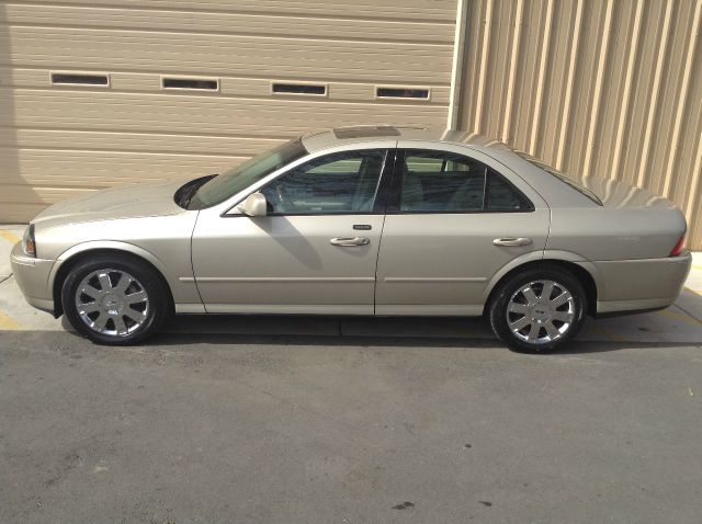 Lincoln LS 2004 photo 2