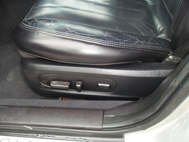 Lincoln LS 2004 photo 7