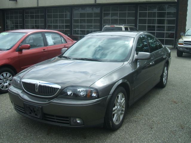 Lincoln LS 2004 photo 1