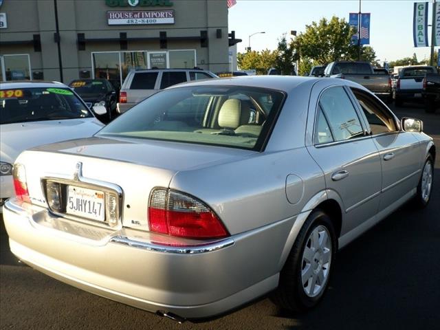 Lincoln LS 2004 photo 1