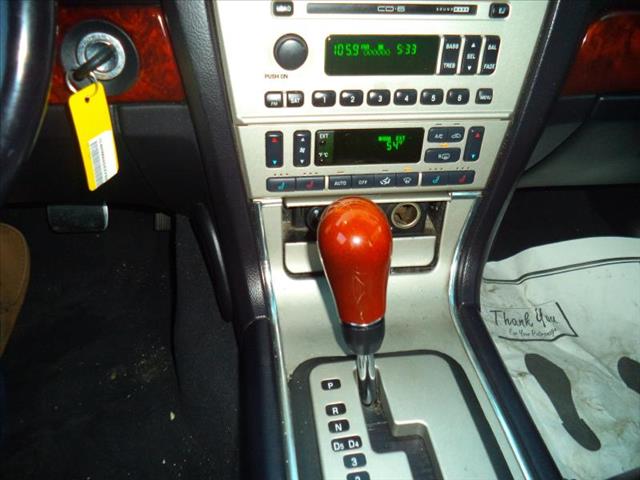 Lincoln LS 2004 photo 3