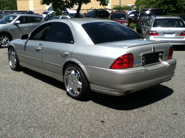 Lincoln LS 2004 photo 4