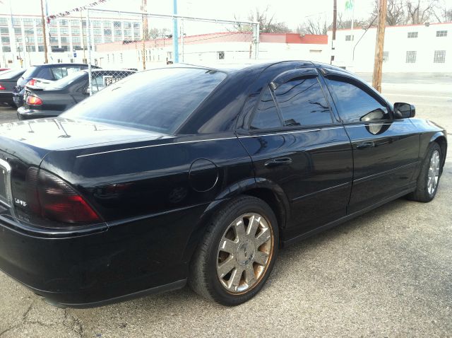 Lincoln LS 2004 photo 1