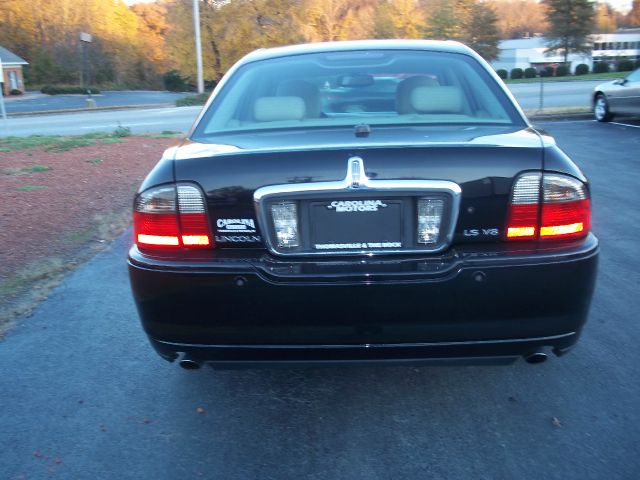 Lincoln LS 2005 photo 1