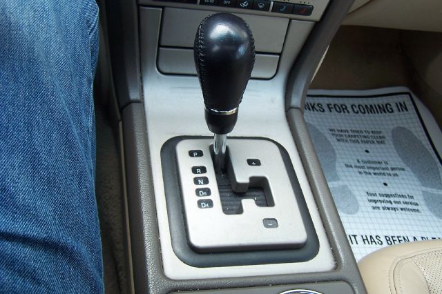 Lincoln LS 2005 photo 4