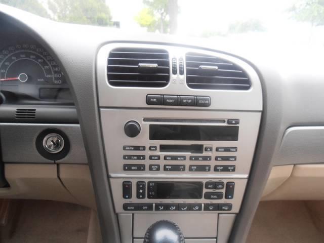 Lincoln LS 2006 photo 11