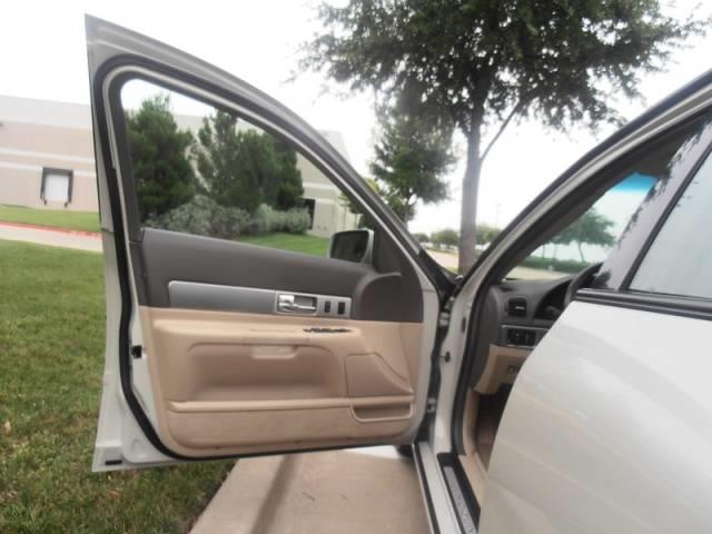 Lincoln LS 2006 photo 2