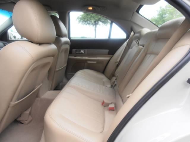 Lincoln LS 2006 photo 9
