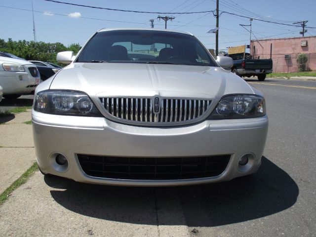Lincoln LS 2006 photo 2