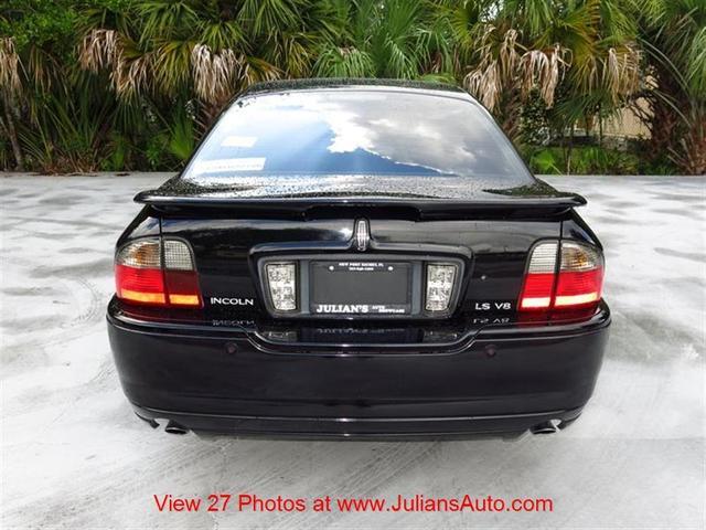 Lincoln LS 2006 photo 3