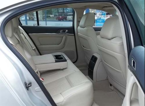 Lincoln MKS 2009 photo 2