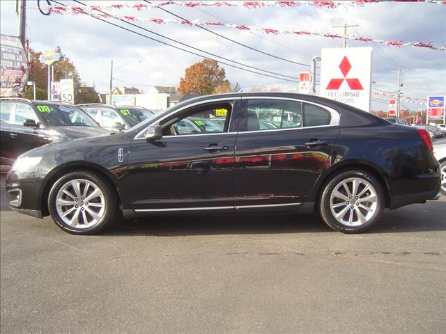 Lincoln MKS 2009 photo 1