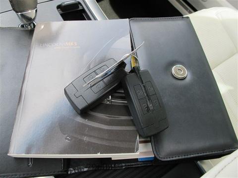 Lincoln MKS Base Other