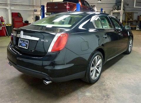 Lincoln MKS 2009 photo 1