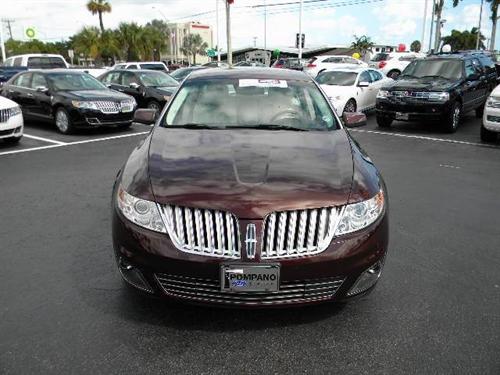 Lincoln MKS 2009 photo 2
