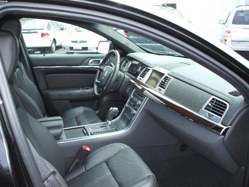 Lincoln MKS 2009 photo 2