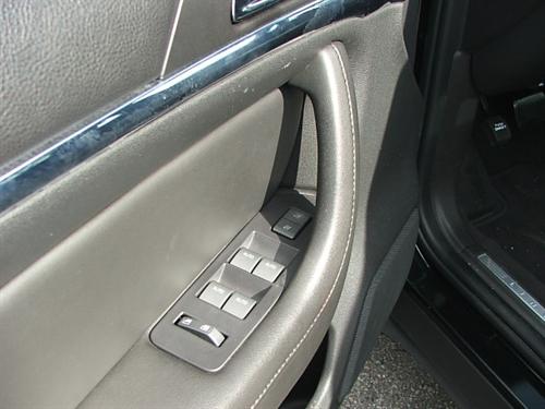 Lincoln MKS 2009 photo 1