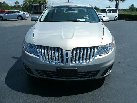 Lincoln MKS 2009 photo 1