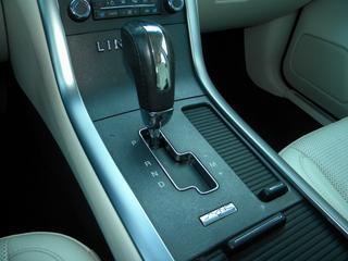 Lincoln MKS 2009 photo 1