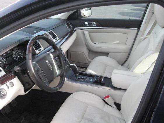 Lincoln MKS 2009 photo 4