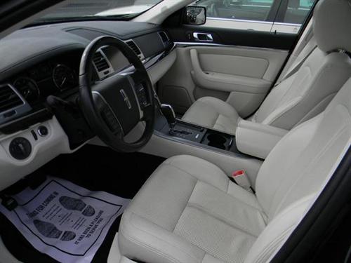 Lincoln MKS 2009 photo 1
