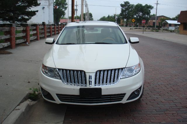 Lincoln MKS 2009 photo 2