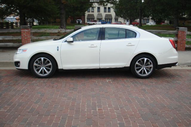 Lincoln MKS 2009 photo 4