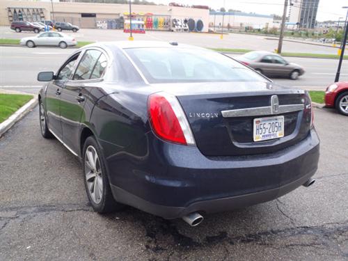 Lincoln MKS 2009 photo 1