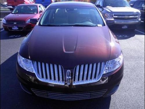 Lincoln MKS 2009 photo 1