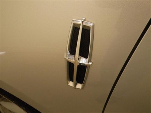 Lincoln MKS 2009 photo 2