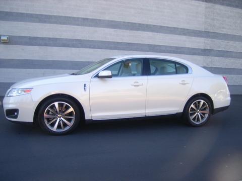 Lincoln MKS 2009 photo 2