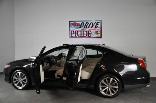 Lincoln MKS 2009 photo 2