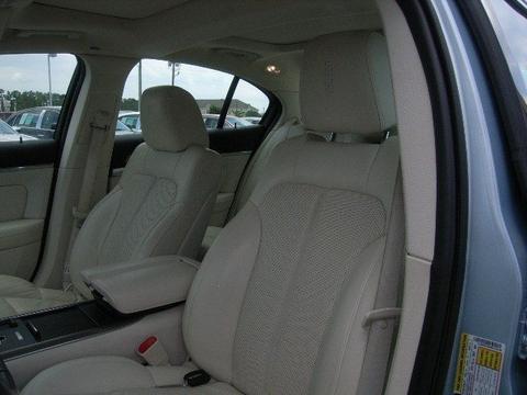 Lincoln MKS 2009 photo 1