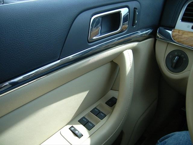 Lincoln MKS 2009 photo 4