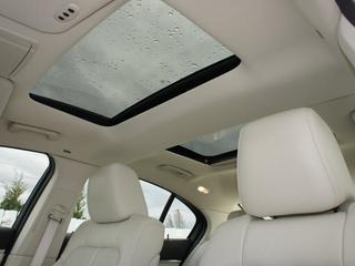 Lincoln MKS 2009 photo 1