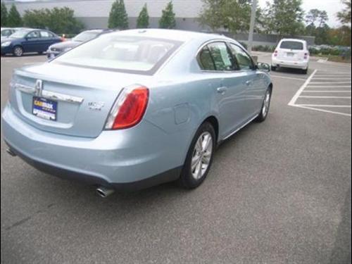 Lincoln MKS 2009 photo 2