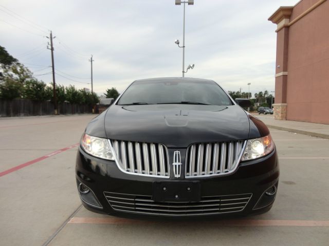 Lincoln MKS 2009 photo 1