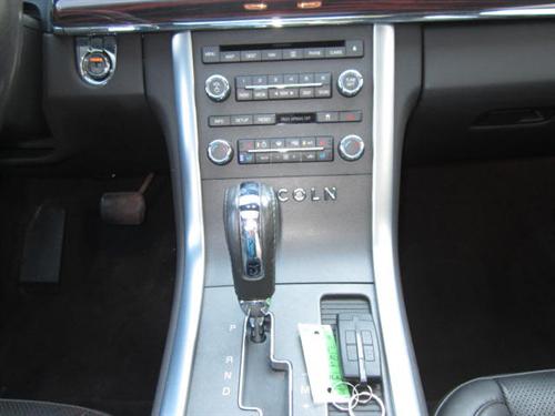 Lincoln MKS 2009 photo 1