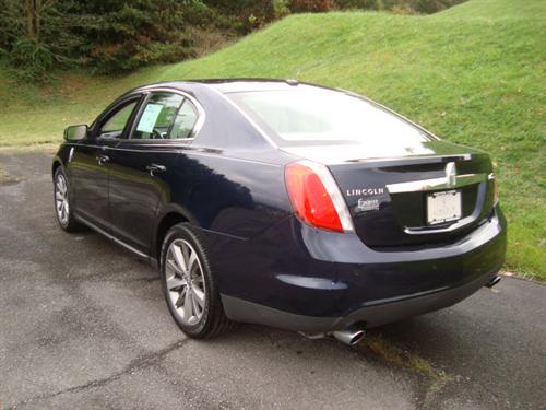 Lincoln MKS 2009 photo 2