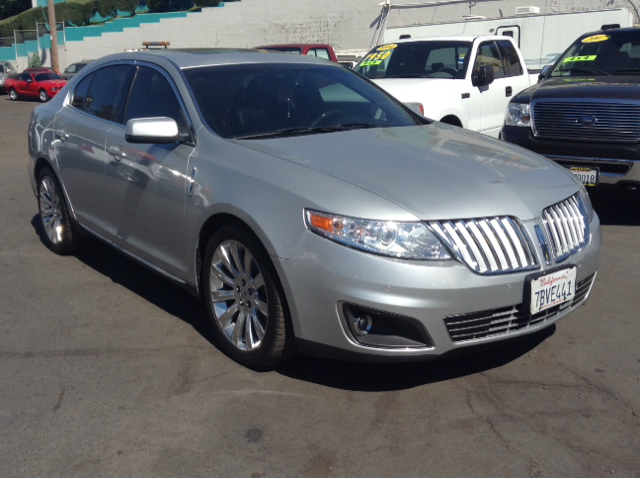 Lincoln MKS 2009 photo 2