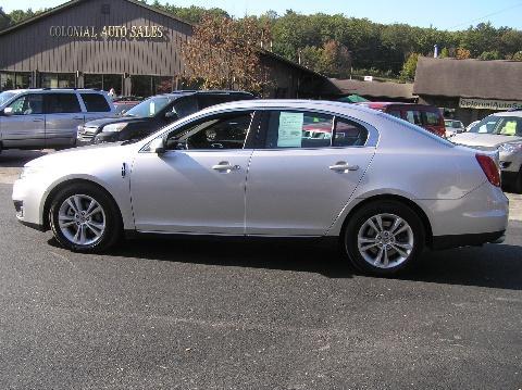 Lincoln MKS 2009 photo 1