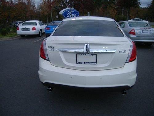 Lincoln MKS 2009 photo 3