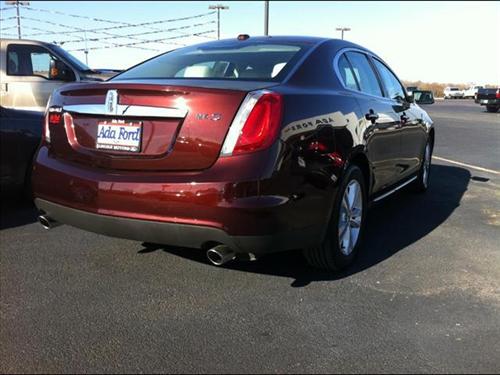 Lincoln MKS 2009 photo 1