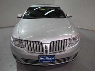 Lincoln MKS 2009 photo 1