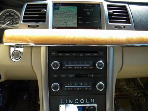 Lincoln MKS 2009 photo 4